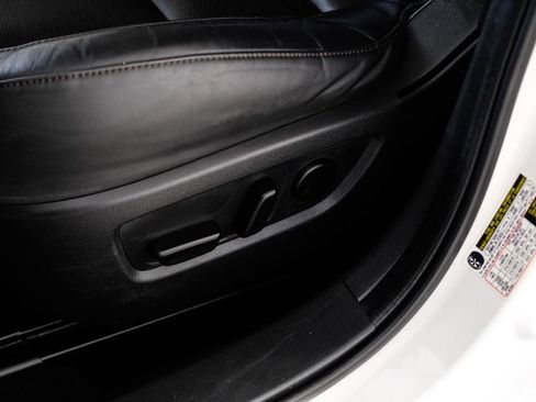 Used 2021 MAZDA CX-30 FWD 2.5 S w/ Premium Package image 33