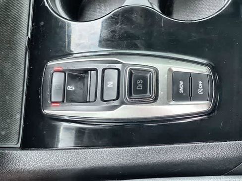 Certified 2019 Honda Pilot Touring image 16