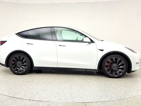 Used 2022 Tesla Model Y Performance AWD/4WD image 4
