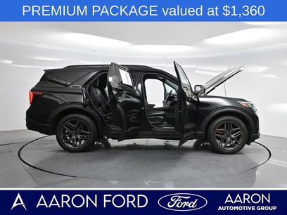 Used 2025 Ford Explorer ST-Line w/ Premium Package