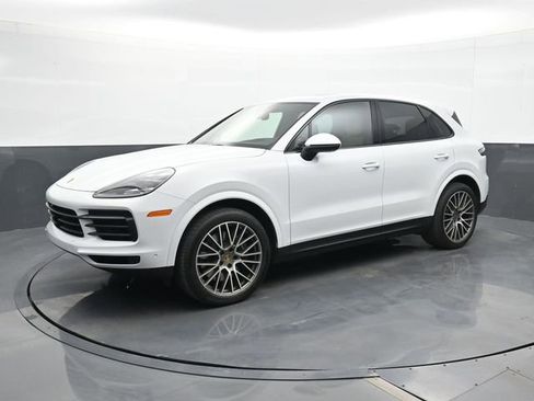 Certified 2023 Porsche Cayenne Platinum Edition AWD/4WD image 1