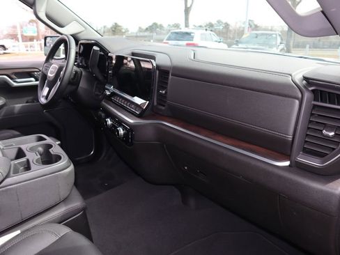 Certified 2026 GMC Sierra 1500 SLT AWD/4WD image 28