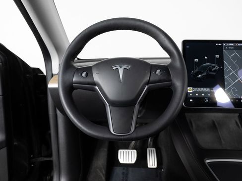 Used 2021 Tesla Model Y Performance image 32