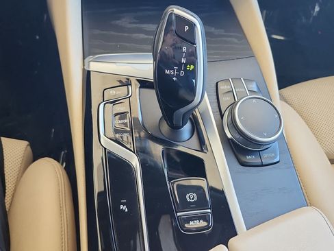 Used 2022 BMW 540i w/ Convenience Package RWD image 18