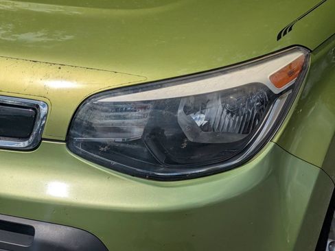 Used 2014 Kia Soul + FWD image 19