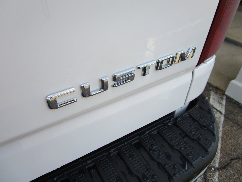 New 2026 Chevrolet Silverado 2500 Custom w/ Custom Value Package AWD/4WD image 24