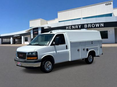 New 2025 GMC Savana 3500 w/ Power Convenience Package