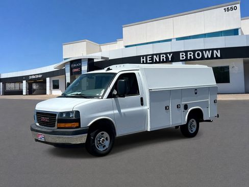 New 2025 GMC Savana 3500 w/ Power Convenience Package RWD image 1
