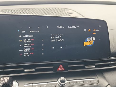 Used 2023 Hyundai Elantra SEL w/ Convenience Package FWD image 26