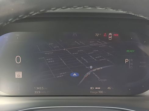 Used 2023 Volvo C40 Recharge Core image 36