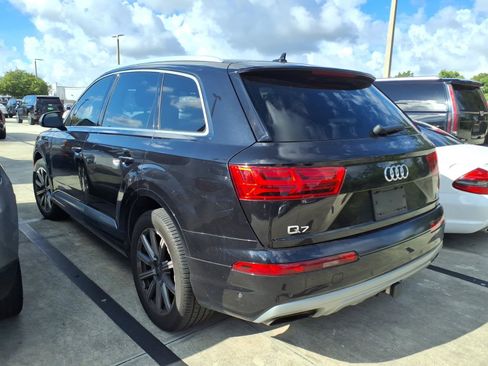 Used 2019 Audi Q7 3.0T Premium Plus w/ Premium Plus Package AWD/4WD image 10