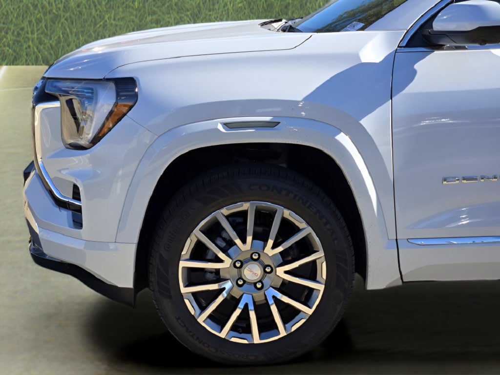 New 2027 GMC Terrain Denali w/ LPO, Floor Liner Package AWD/4WD image 8
