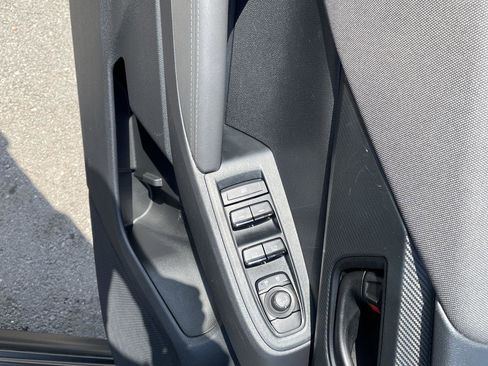 Certified 2025 Subaru Crosstrek 2.0i Premium image 10