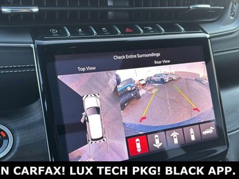 Used 2025 Jeep Grand Cherokee L Limited w/ Luxury Tech Group II image 16