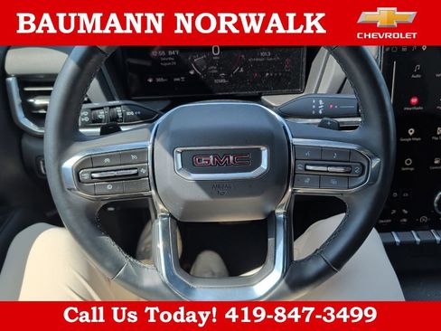 Used 2025 GMC Terrain Elevation AWD/4WD image 18
