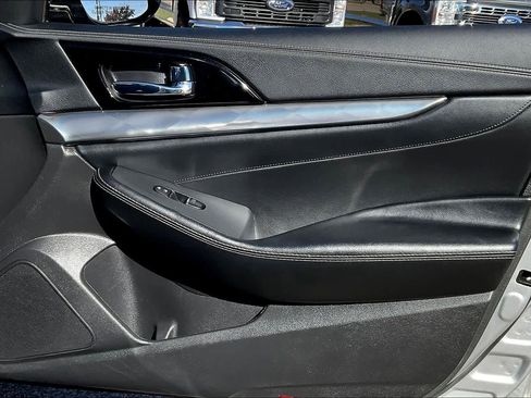 Used 2023 Nissan Maxima SV w/ Floor Mat Group image 21