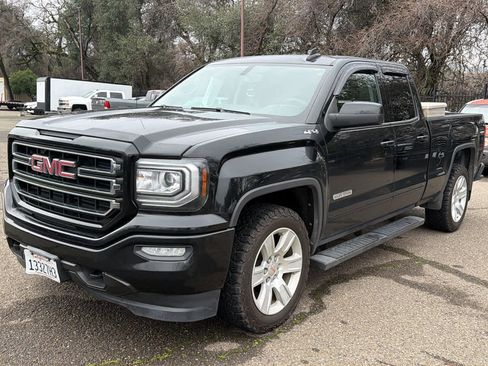 Used 2017 GMC Sierra 1500 4x4 Double Cab image 1