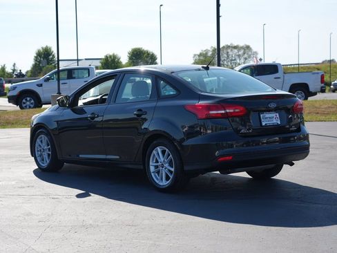 Used 2015 Ford Focus SE FWD image 5