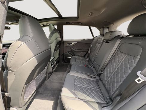 New 2026 Audi SQ8 Premium Plus AWD/4WD image 22