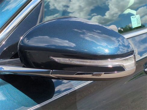 Certified 2025 Genesis G70 2.5T image 12