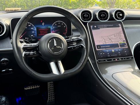 Used 2024 Mercedes-Benz GLC 300 4MATIC image 29