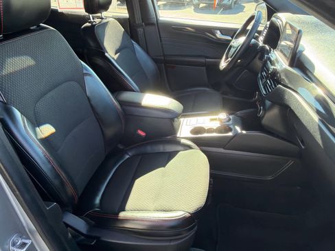 Used 2024 Ford Escape ST-Line image 15