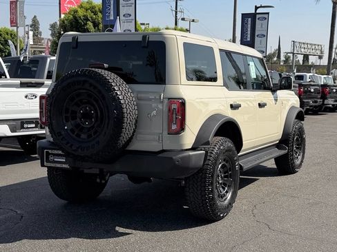 New 2026 Ford Bronco Outer Banks w/ Sasquatch Package AWD/4WD image 10