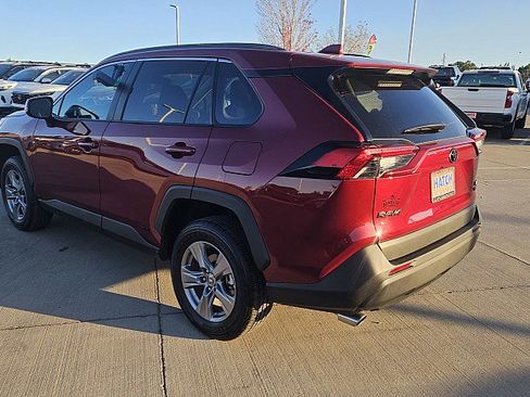 Used 2022 Toyota RAV4 XLE w/ Convenience Package image 24