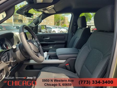 New 2026 RAM 1500 Express AWD/4WD image 16