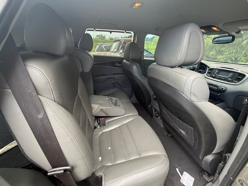 Used 2016 Kia Sorento EX w/ EX Premium Package FWD image 6