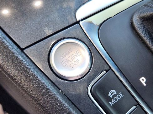 Used 2018 Volkswagen Golf Alltrack SEL image 16