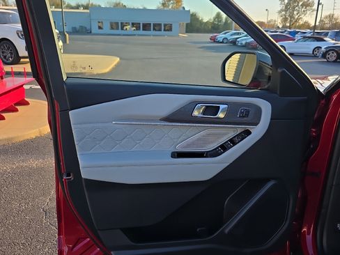 New 2026 Ford Explorer Platinum w/ LUX Leather Package image 12