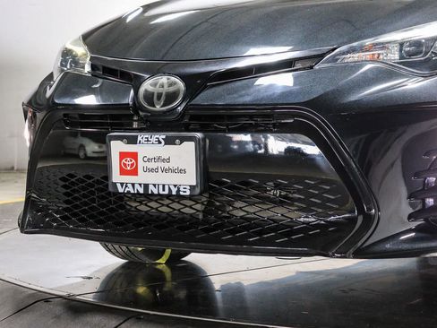 Certified 2018 Toyota Corolla SE w/ Carpet Mat Package (TMS) FWD image 9