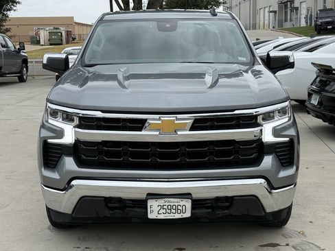 Used 2025 Chevrolet Silverado 1500 LT AWD/4WD image 7
