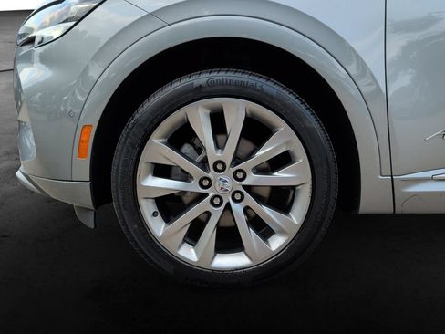 Used 2023 Buick Envision Avenir AWD/4WD image 9