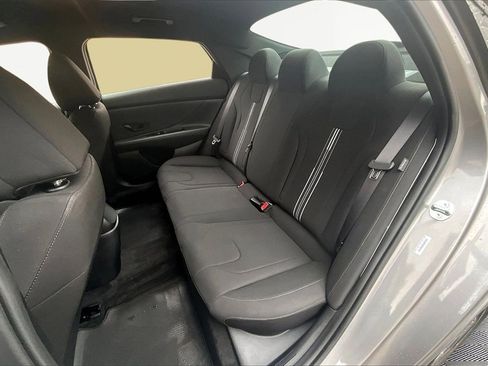 Certified 2025 Hyundai Elantra Sport image 26