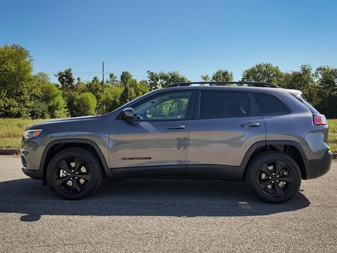 Used 2020 Jeep Cherokee Latitude Plus image 39