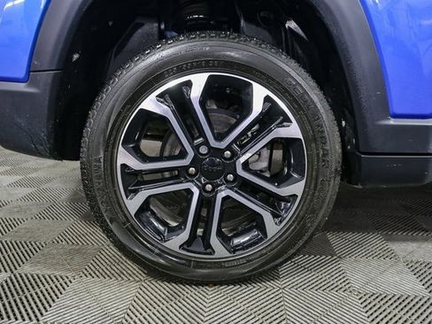 Used 2023 Jeep Compass Limited image 16