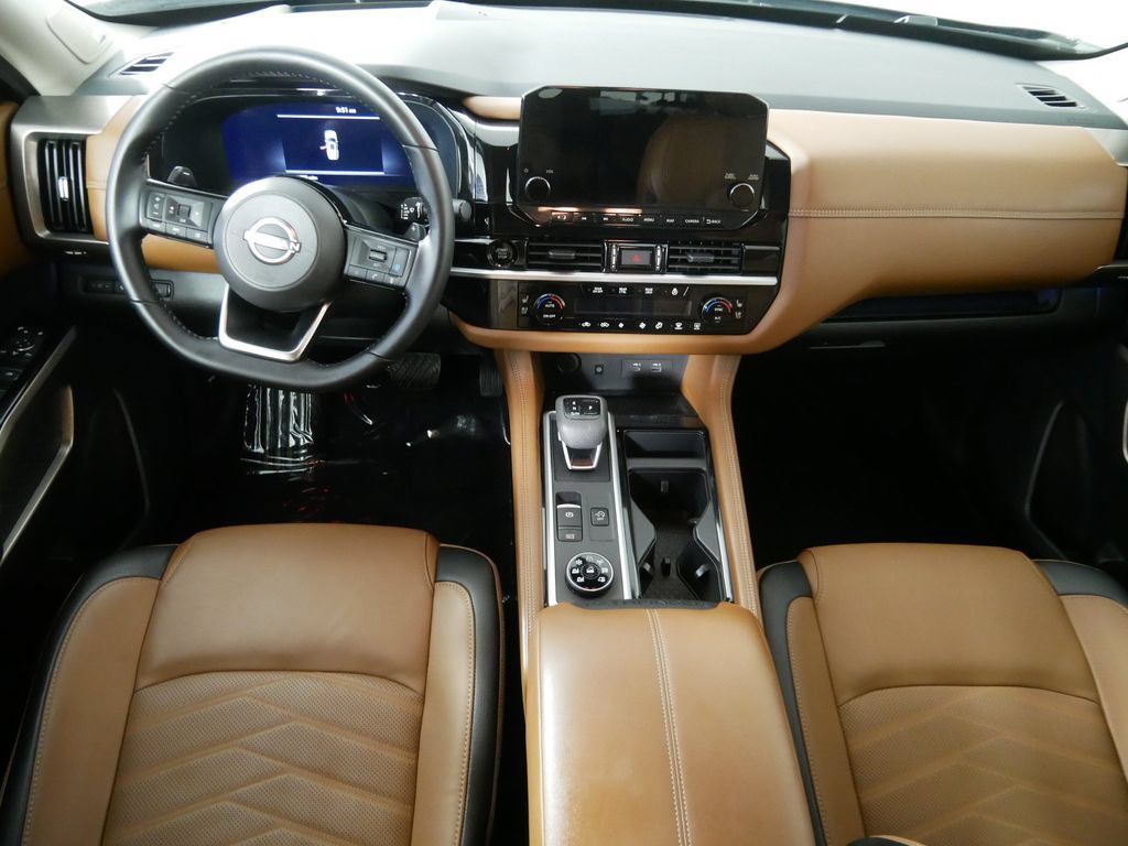 Used 2025 Nissan Pathfinder Platinum w/ Cargo Package AWD/4WD image 19