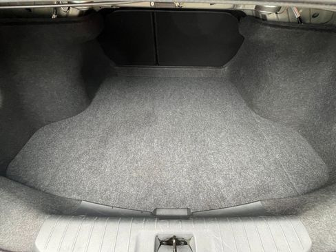 Used 2025 Nissan Sentra SV FWD image 31