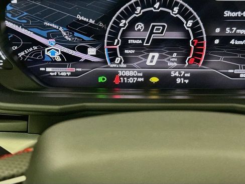 Used 2022 Lamborghini Urus AWD/4WD image 12