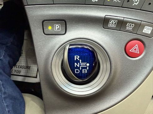 Used 2013 Toyota Prius Three image 17