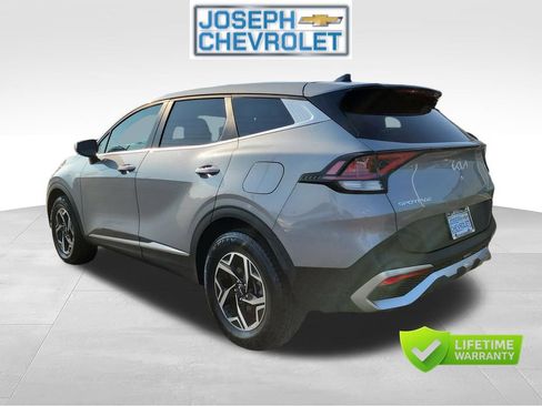 Used 2024 Kia Sportage LX AWD/4WD image 3