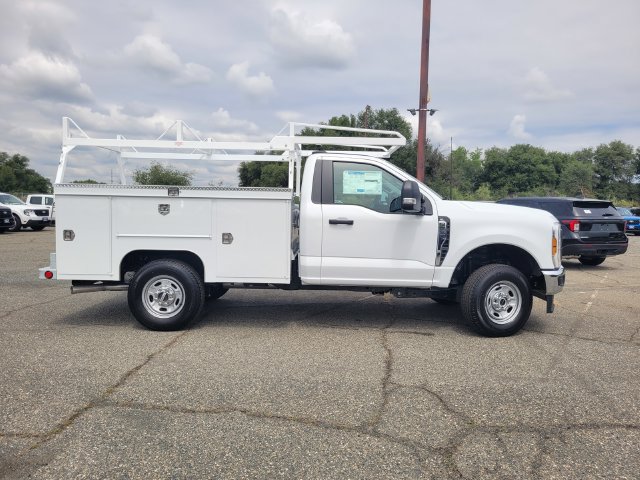New 2026 Ford F250 XL w/ XL Chrome Package AWD/4WD image 5