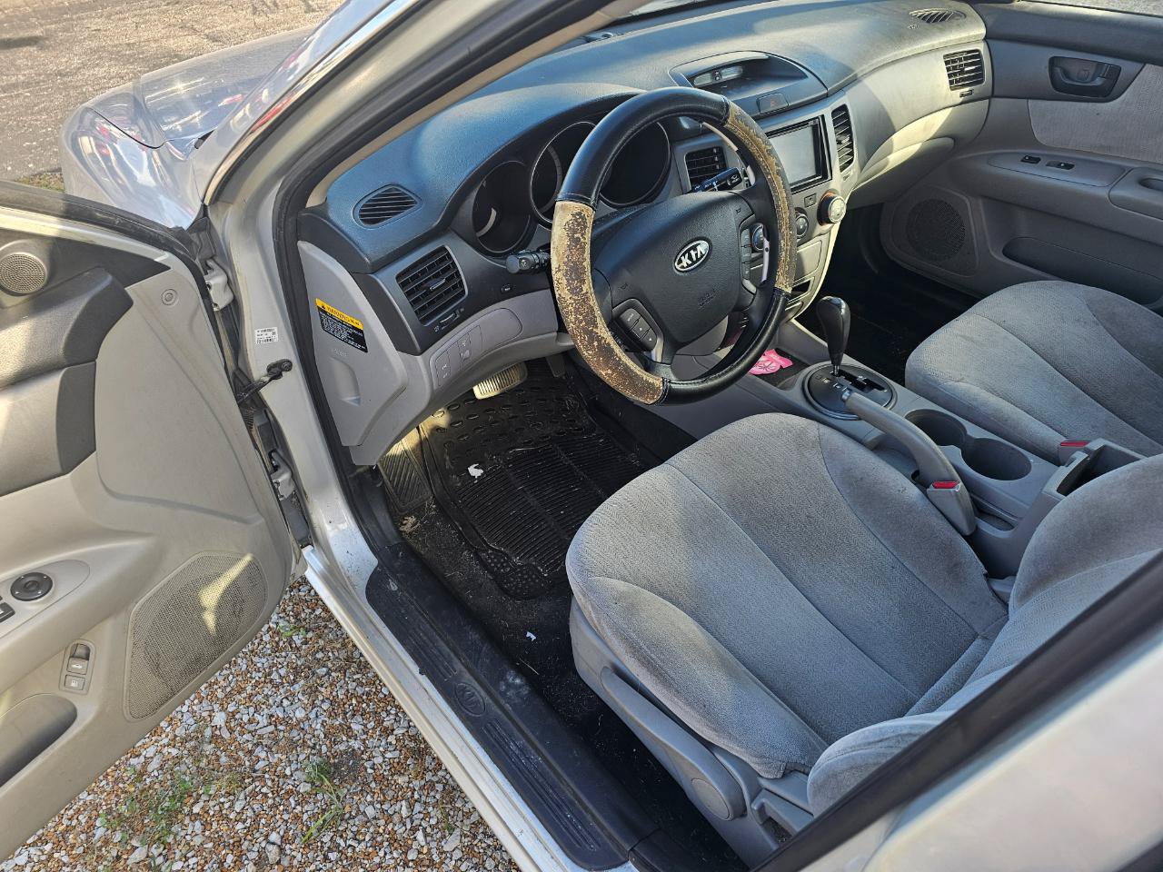 Used 2009 Kia Optima LX FWD image 5