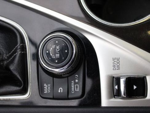 Used 2015 INFINITI Q50 Premium w/ Technology Package image 26