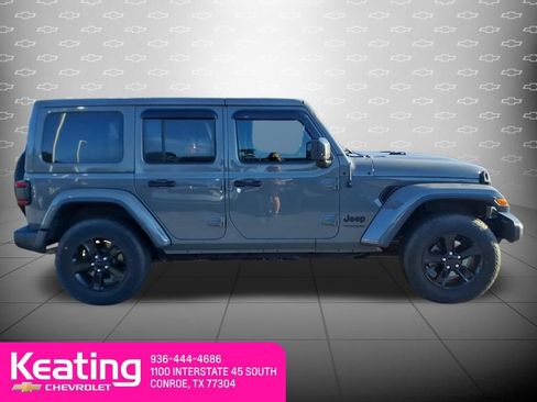 Used 2021 Jeep Wrangler Unlimited Sahara AWD/4WD image 4