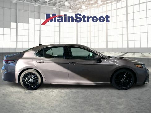 Used 2024 Toyota Camry XSE image 6