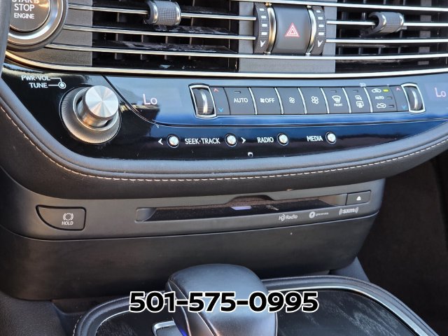 Used 2021 Lexus LS 500 w/ Accessory Package (Z2) RWD image 25