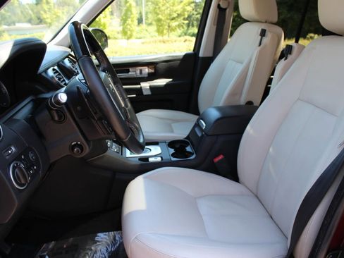 Used 2015 Land Rover LR4 HSE LUX image 20